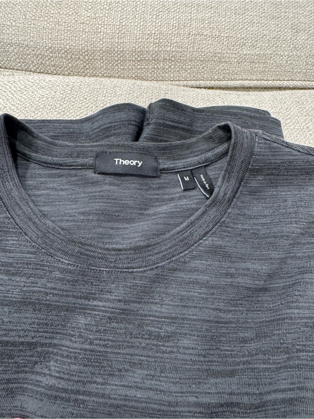 Theory Men's Charcoal slub knit crewneck short sleeve top- size medium